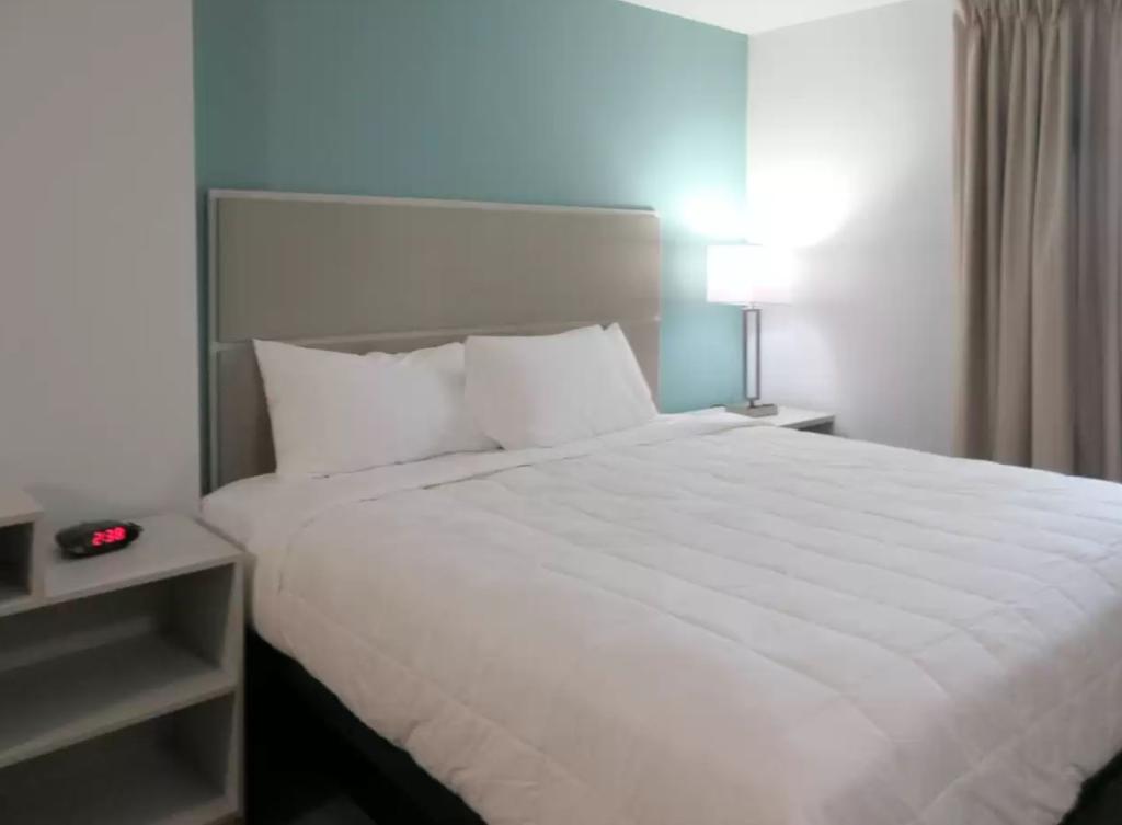 Mainstay Suites Chesapeake - Greenbrier