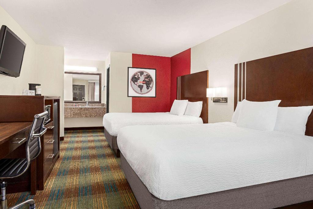 Ramada by Wyndham San Antonio/Near SeaWorld