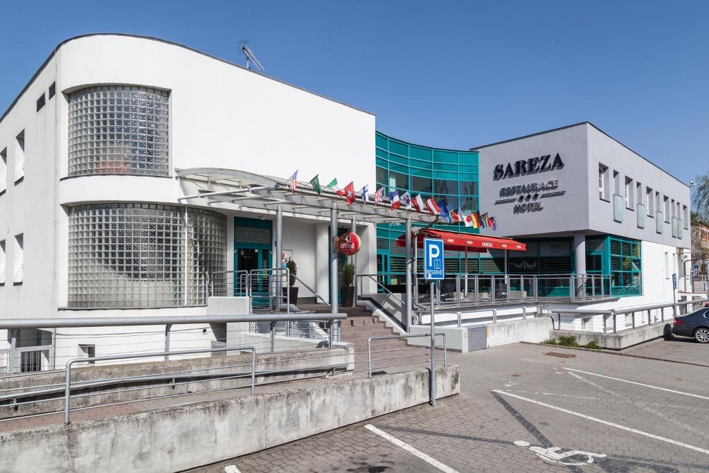 Sareza Hotel