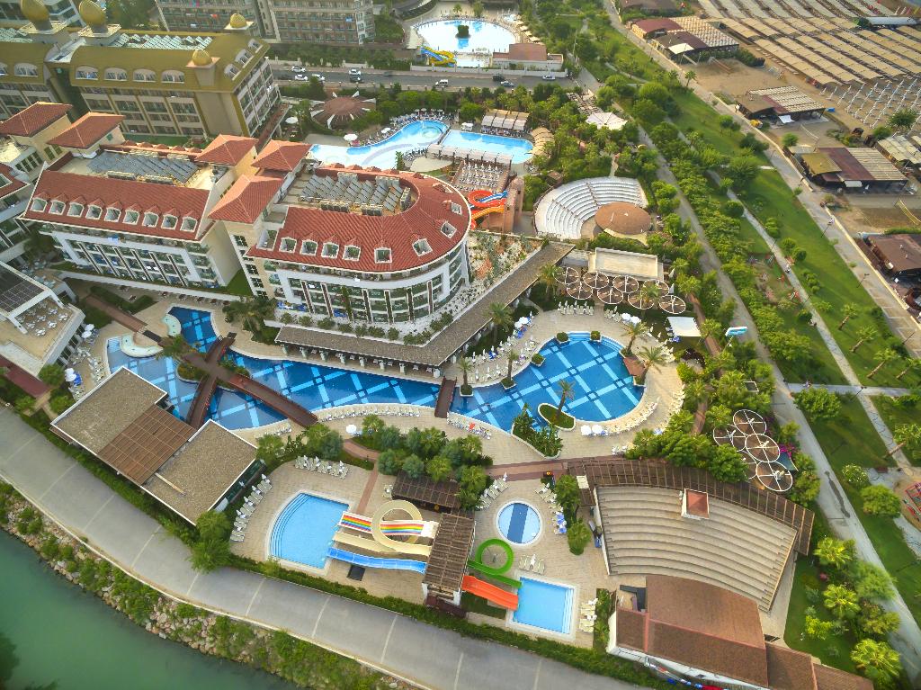 Sunis Evren Beach Resort 5*