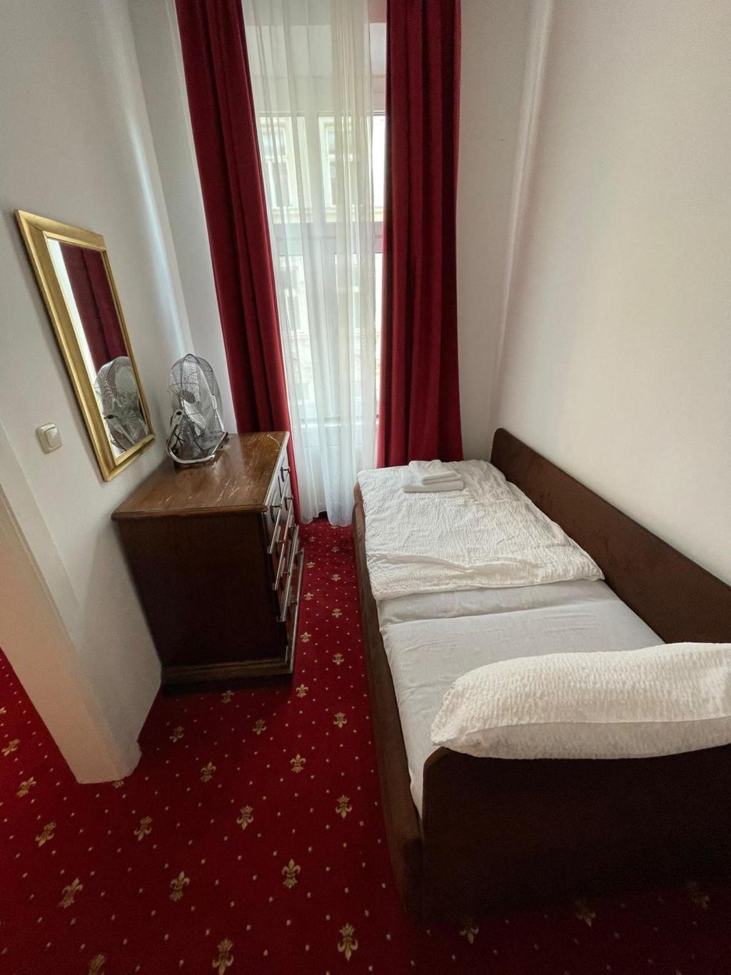 Hotel Viki