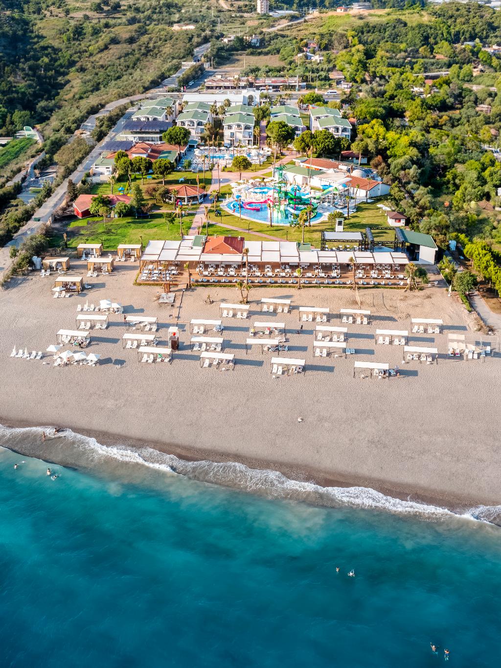 La Benata Beach Hotel 4*
