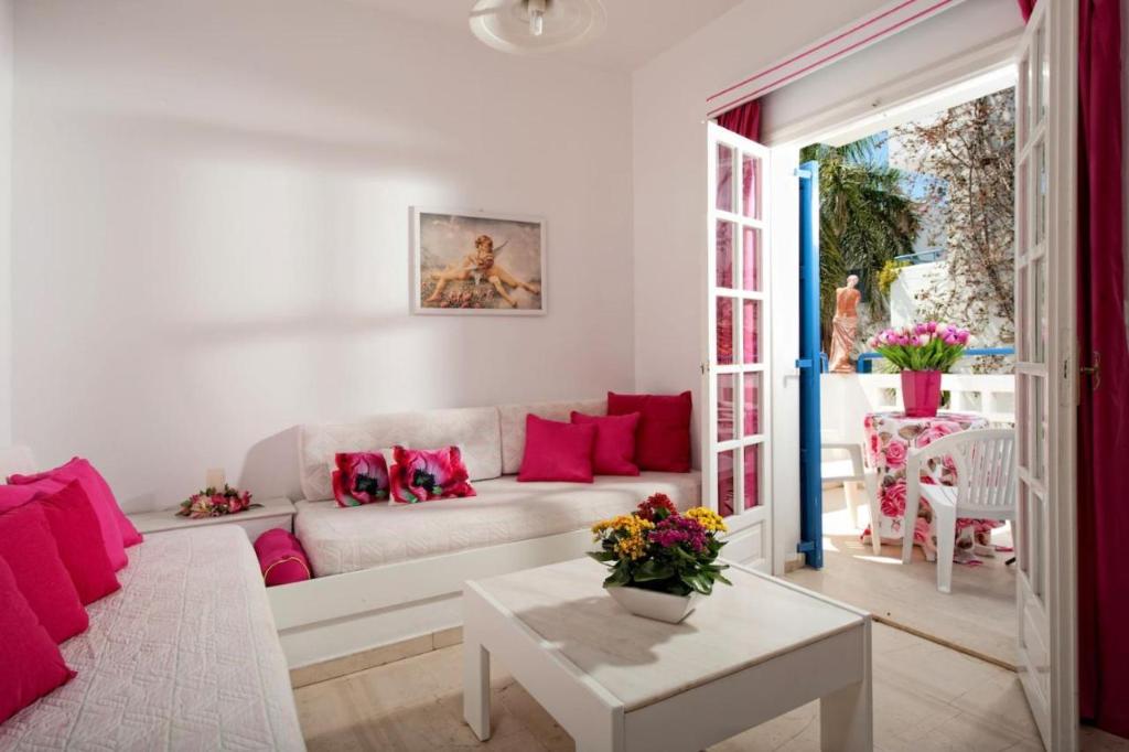Galini Studios & Apartments