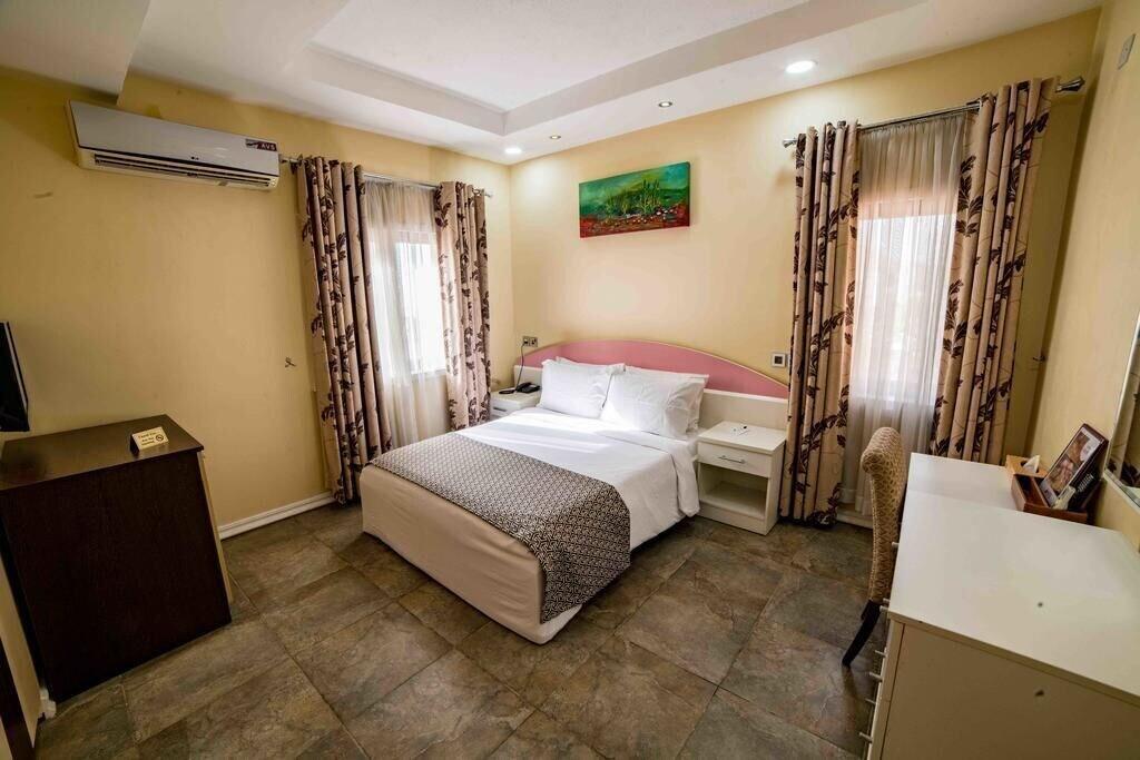 Davok Suites Uyo