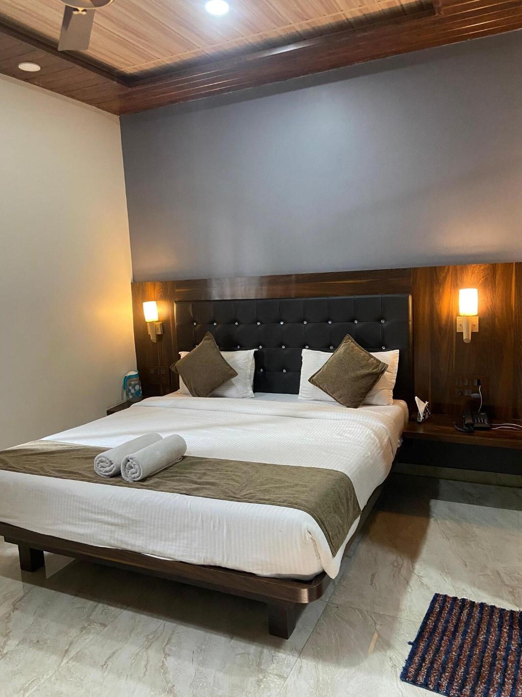 Hotel Om Palace