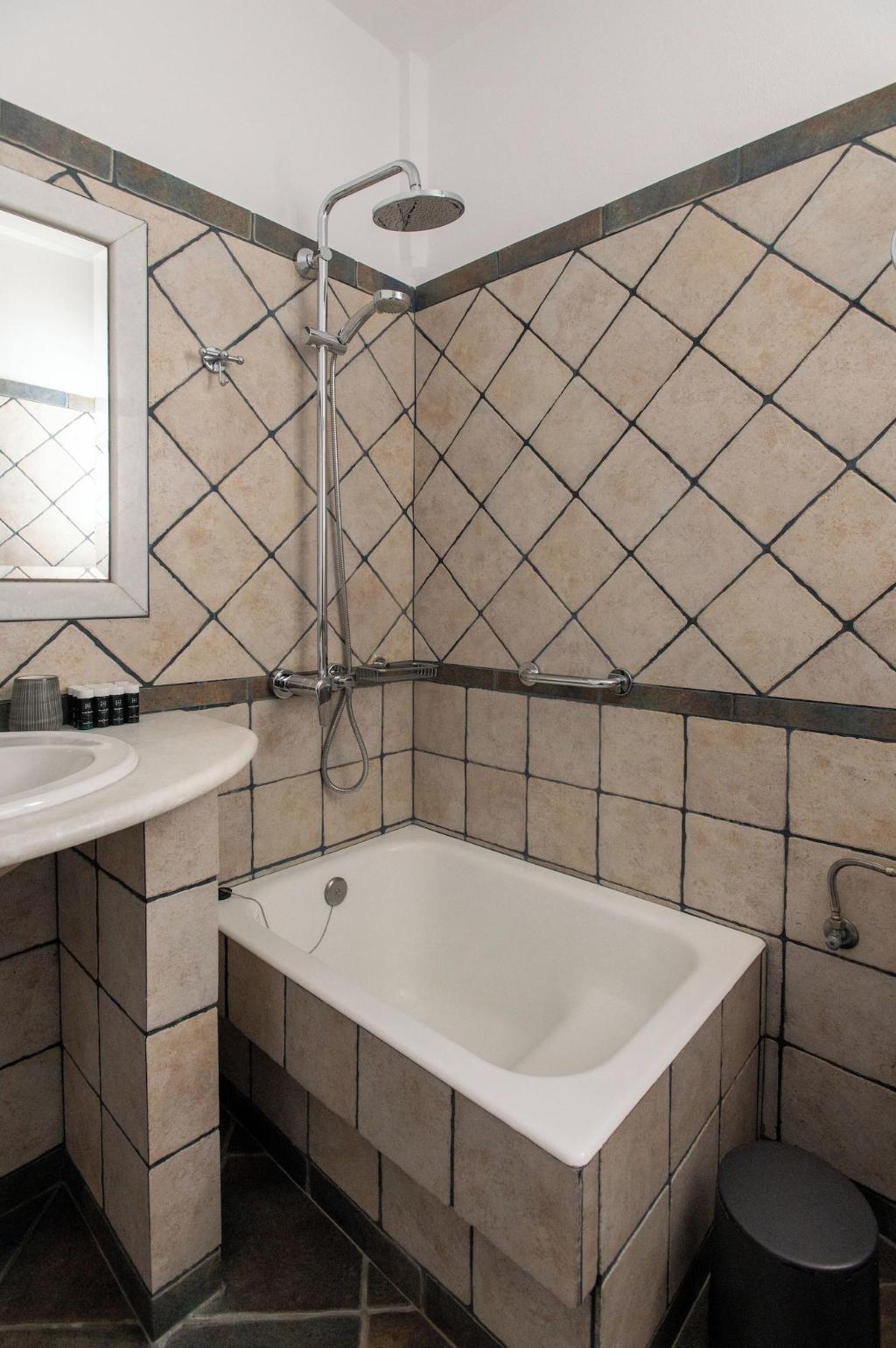 Sea Lilies Suites