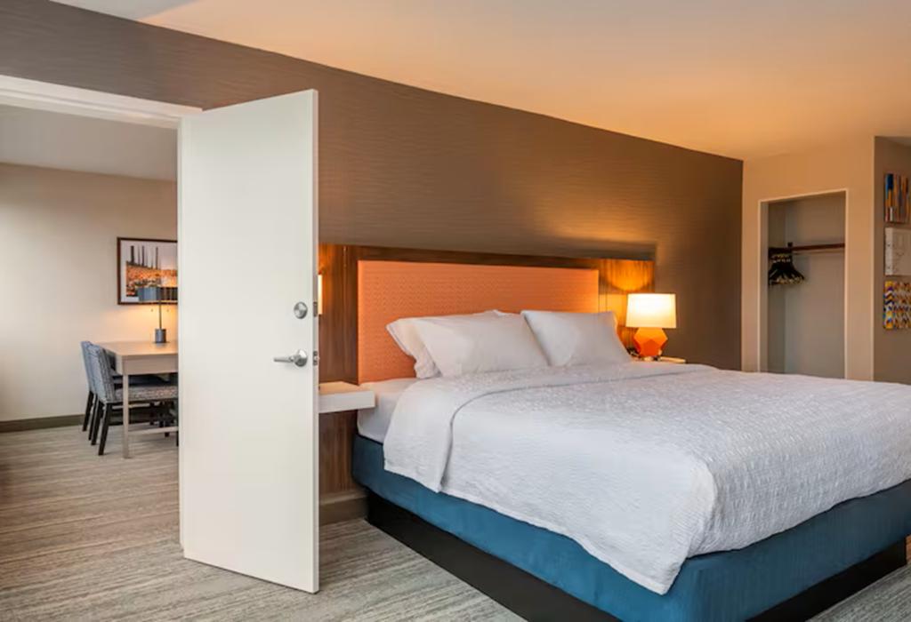 Hampton Inn By Hilton Manchester