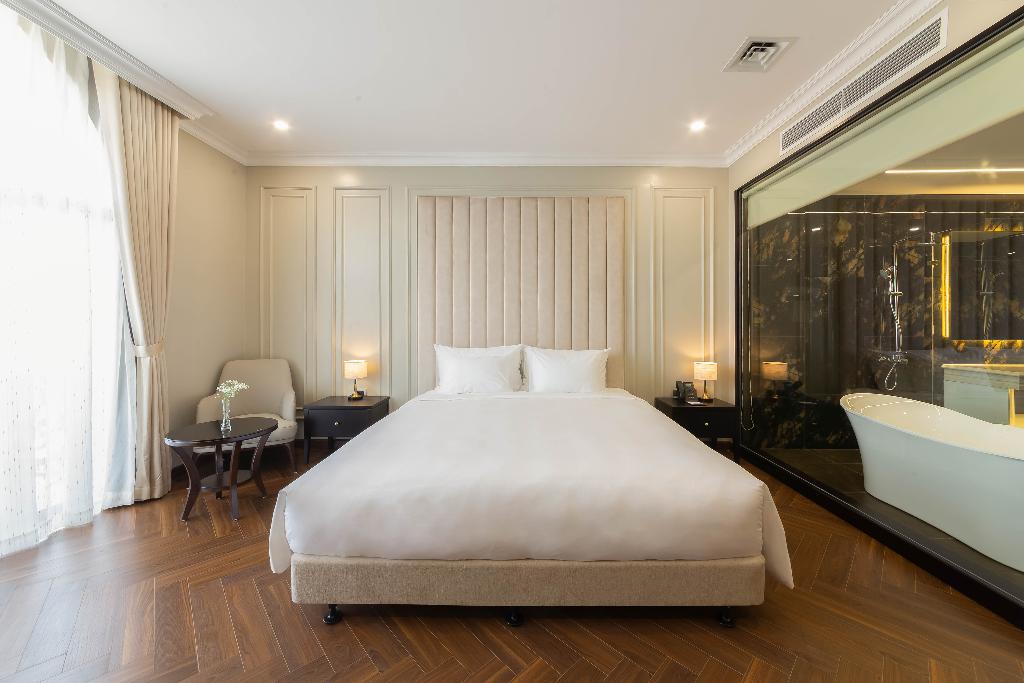Adamo Hotel Hung Yen