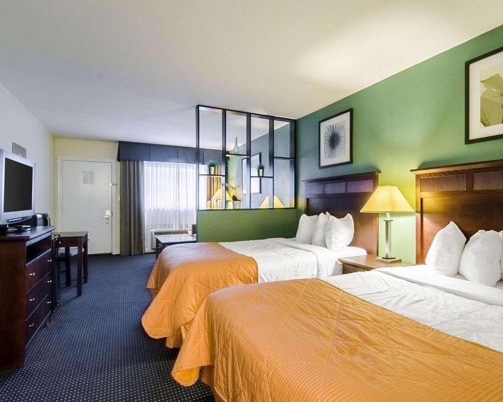 Rodeway Inn & Suites Williamsburg Central