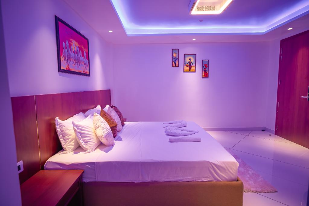 J60 Suites