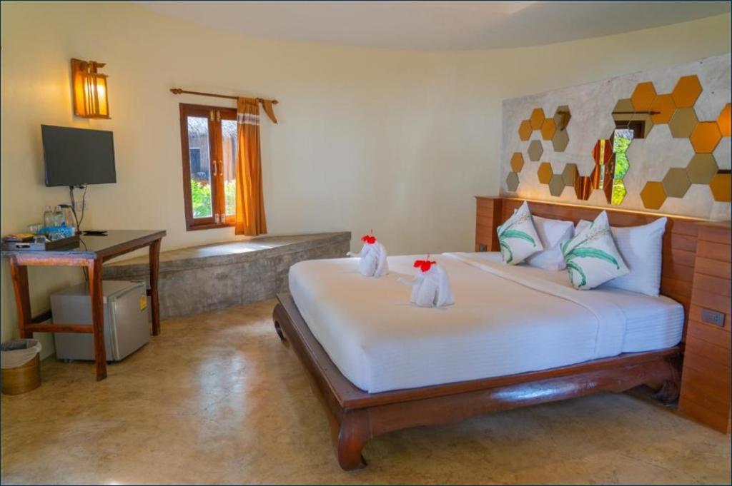 The Tropical Beach Resort