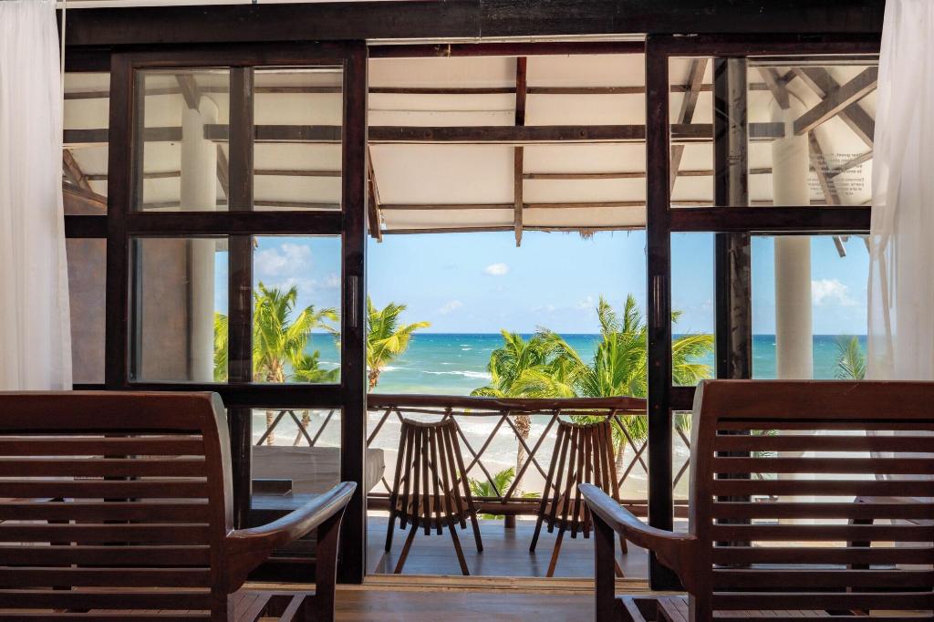 Mia Tulum Resort