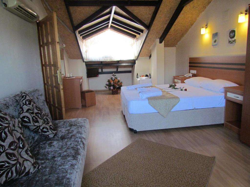 Dalyan Palmiye Resort Hotel