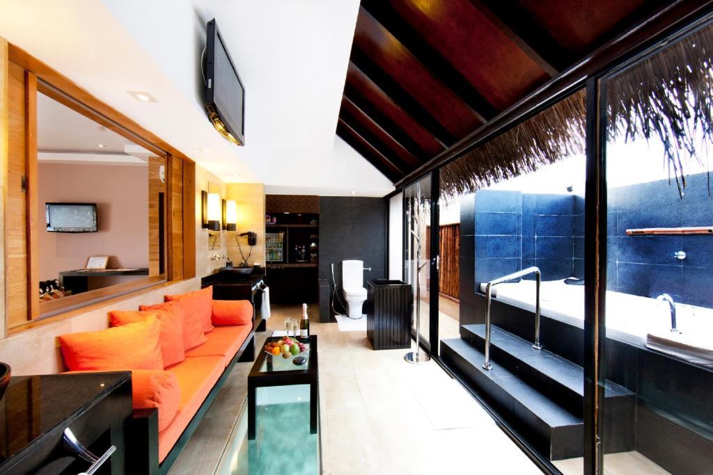 hotel-thumb