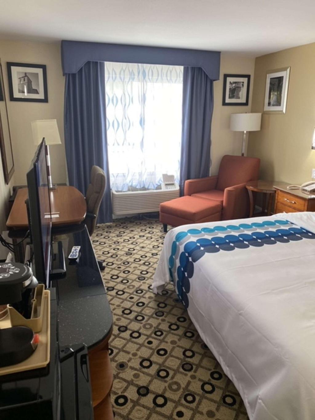 Baymont by Wyndham College Park Atlanta Airport S