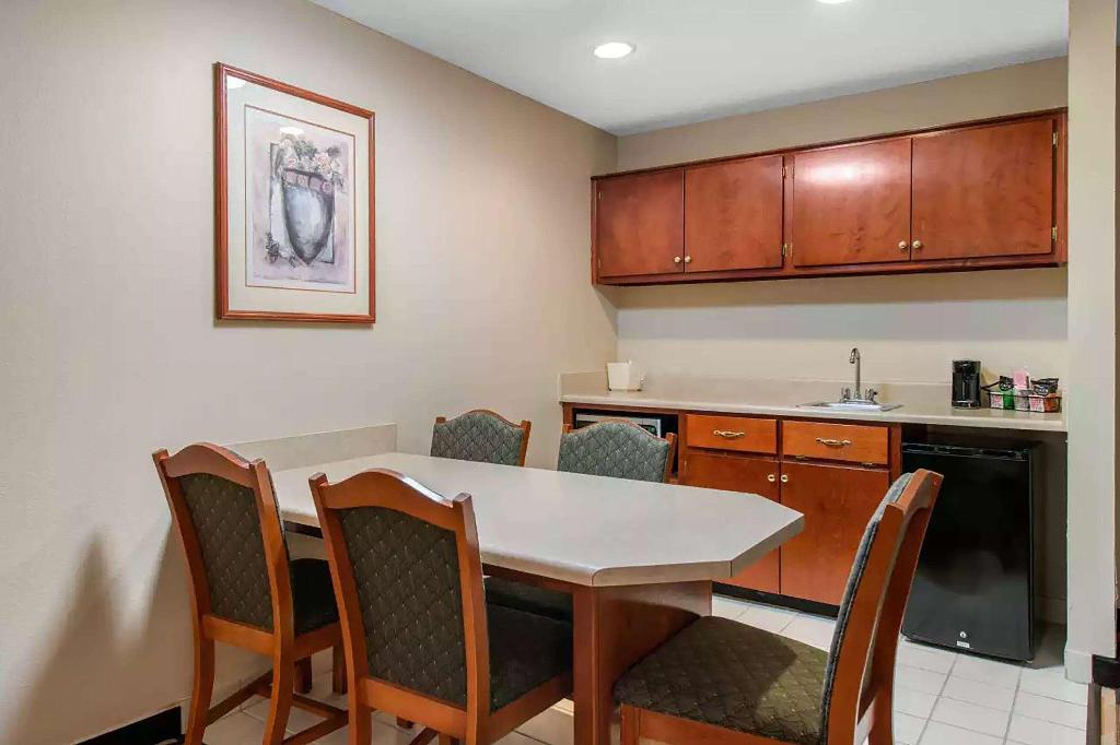Baymont by Wyndham Port Wentworth