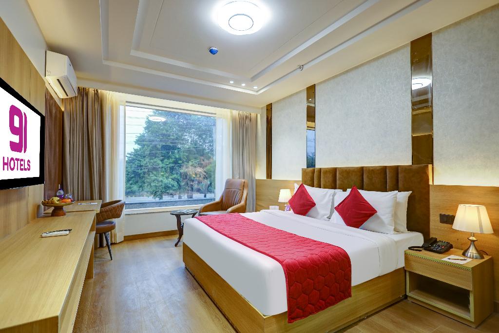 Hotel 91 Huda Premier