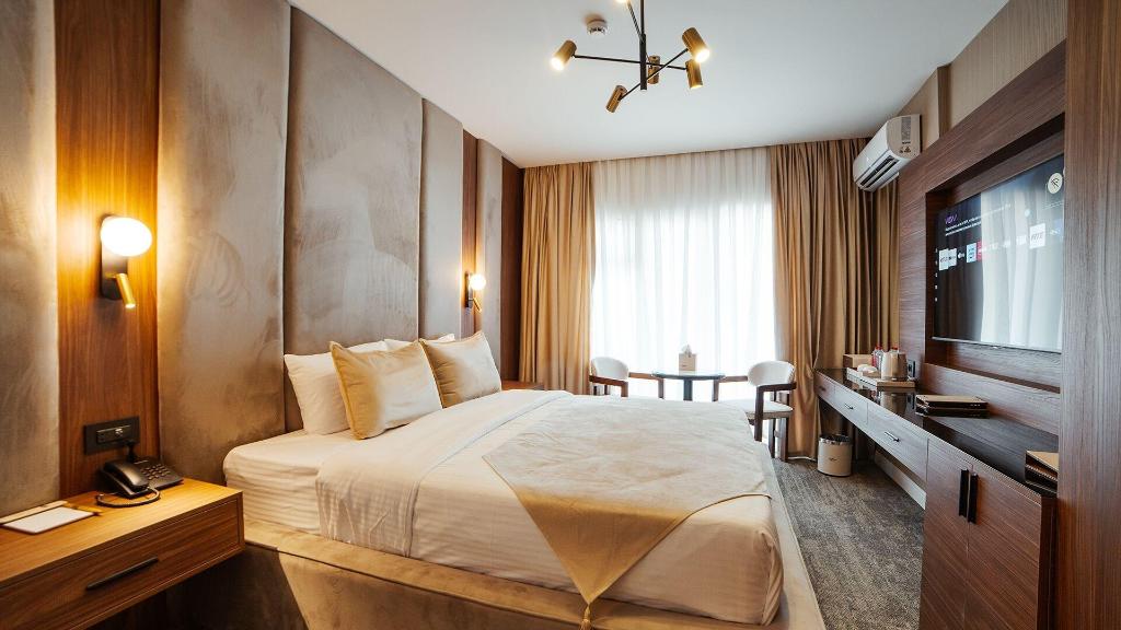 White Breeze Hotel