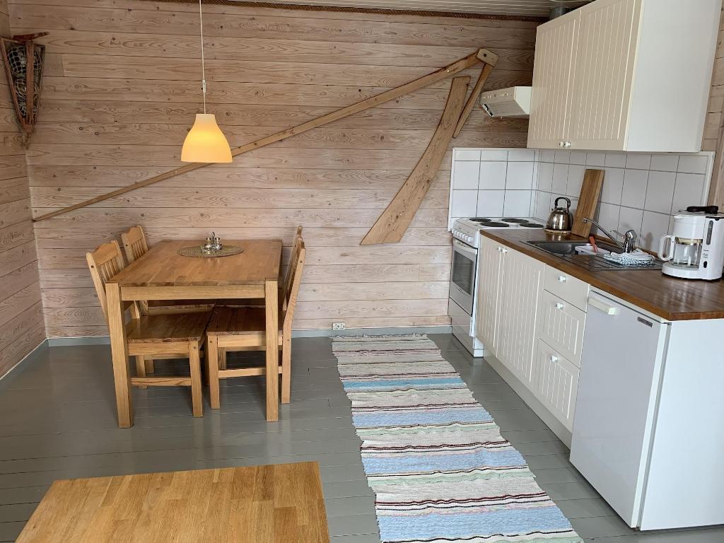 Henningsvær Rorbuer