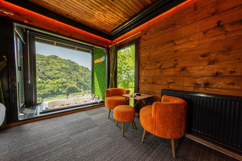 Pavri Suit Bungalow