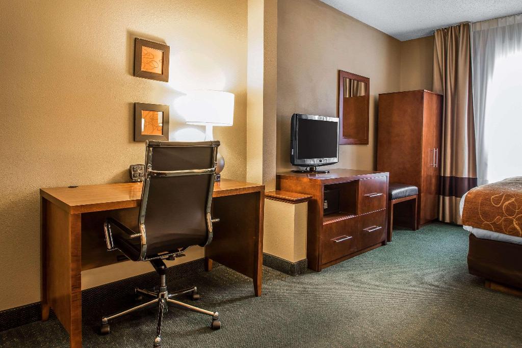 Comfort Suites Madison