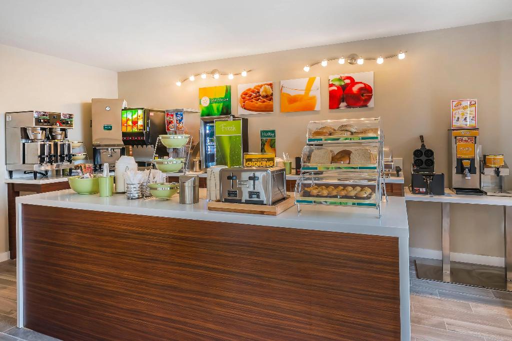 Quality Inn Suites Kissimmee By The Lake