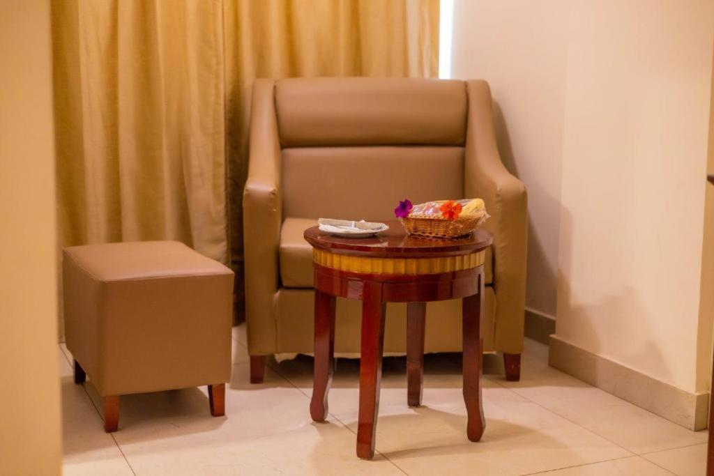 Crestmont Ashapurna Hotel Jaipur