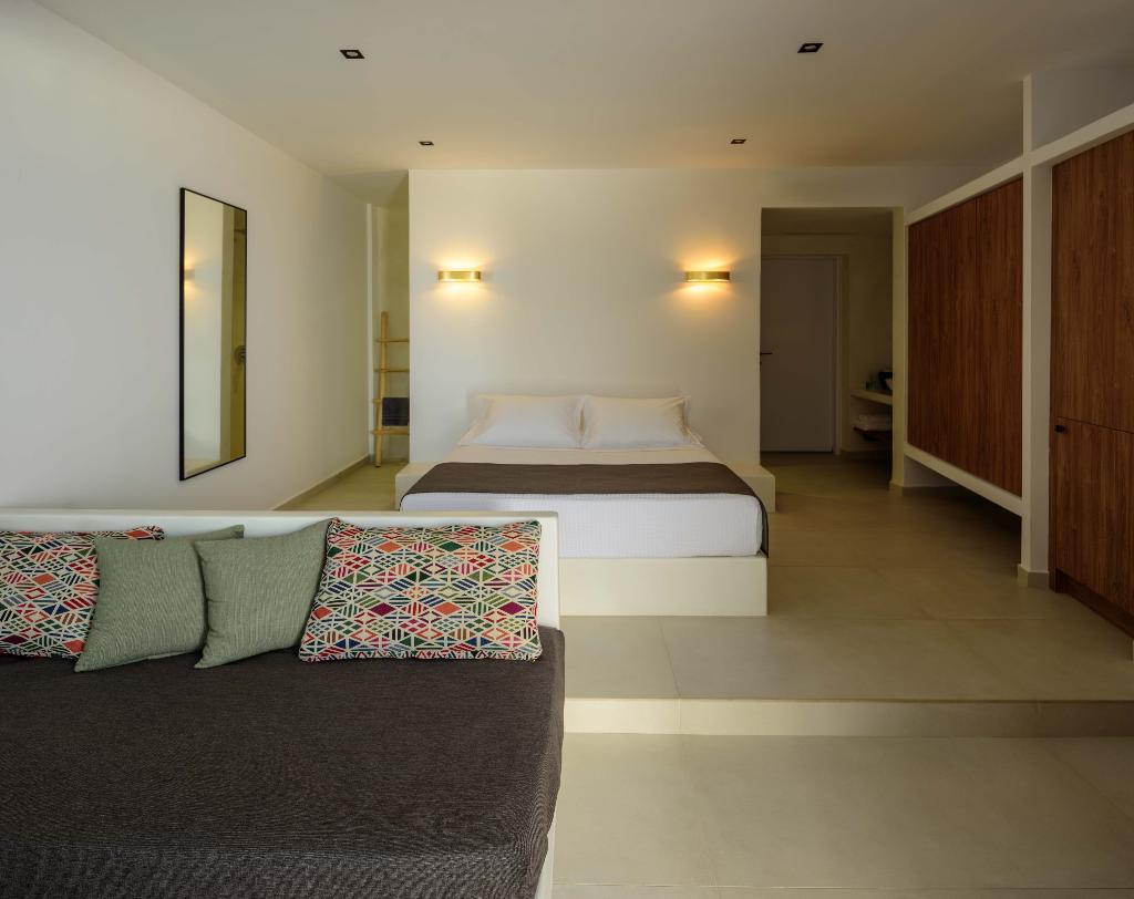 Ryolithos Suites