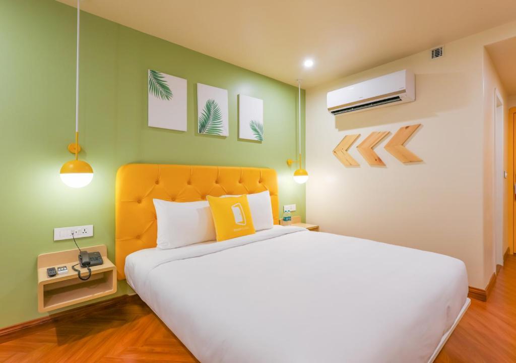 Bloom Hotel - Golf Course Road, Sector 43