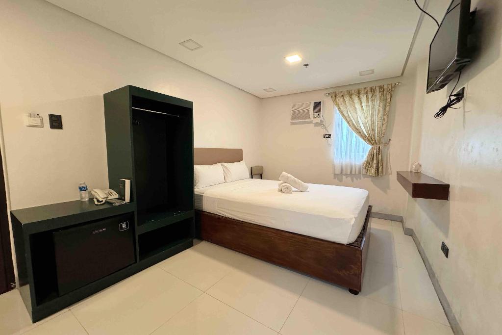 Belltower Csheli Suites Bantay - Vigan By Zuzu