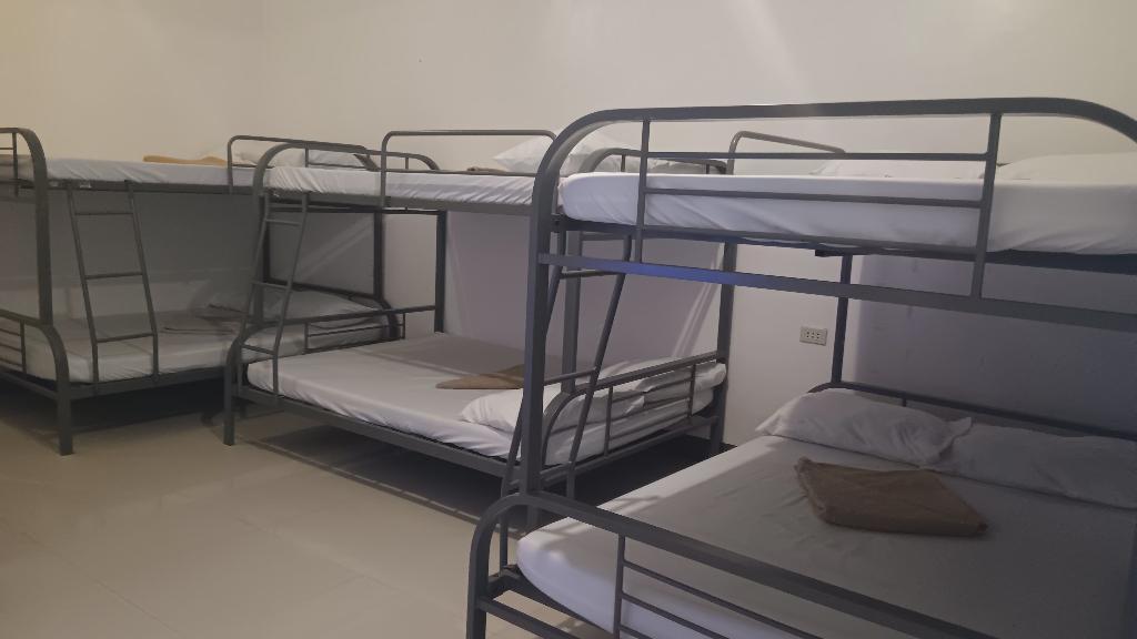 Hotel Villarte Fort Pampanga By Zuzu