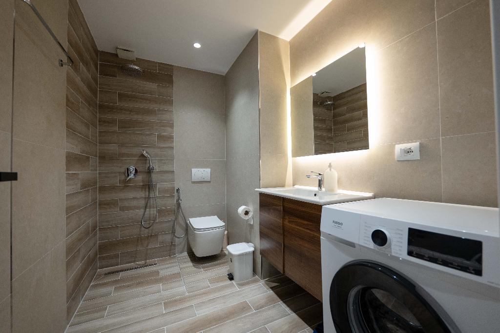Regal Luxury Apartments