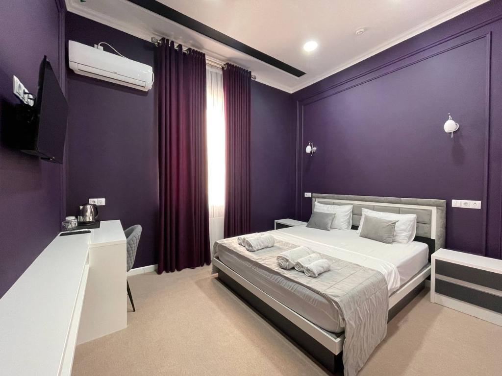 Emin Hotel