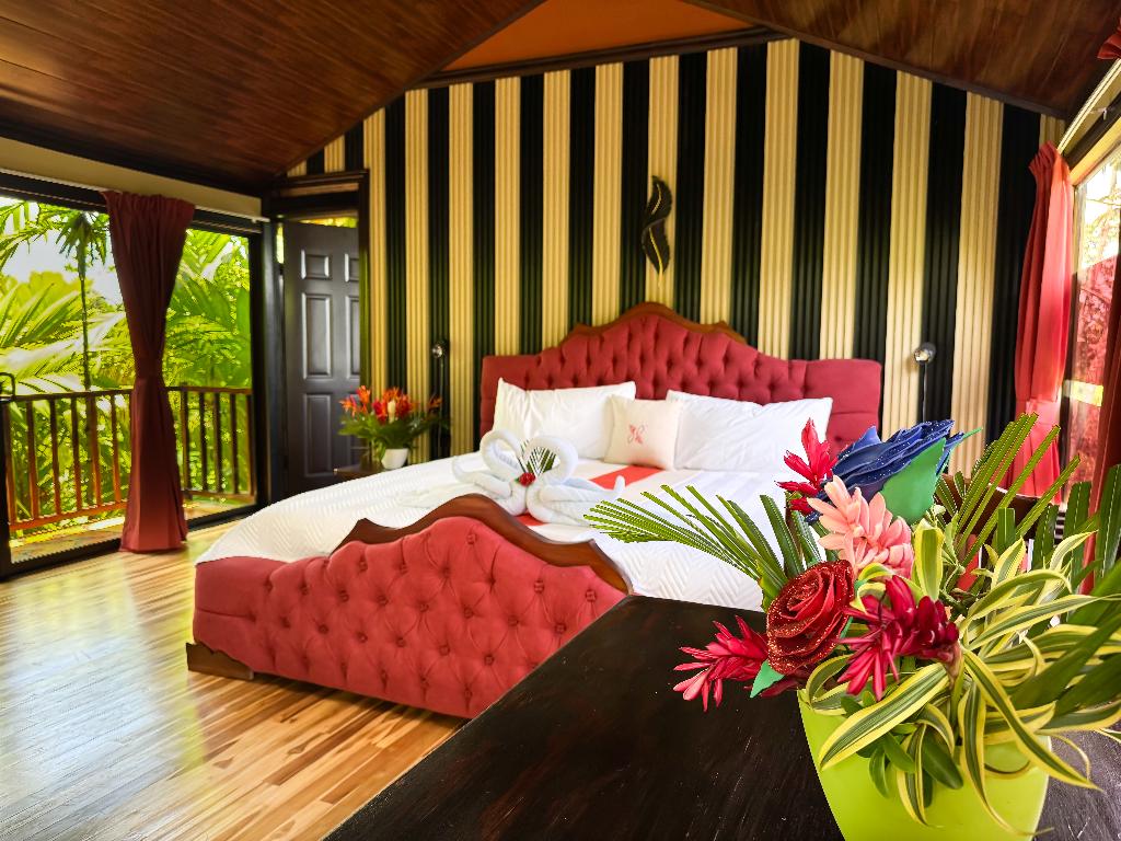 Heliconias Nature Inn & Hot Springs