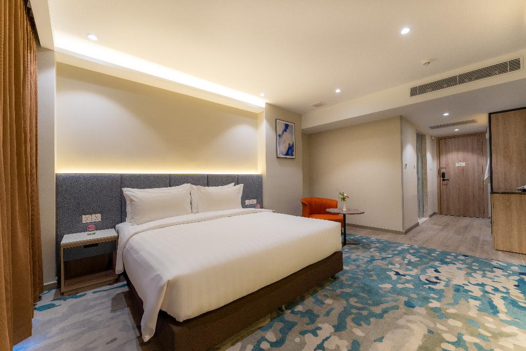 The Skye Phnom Penh Hotel & Apartments