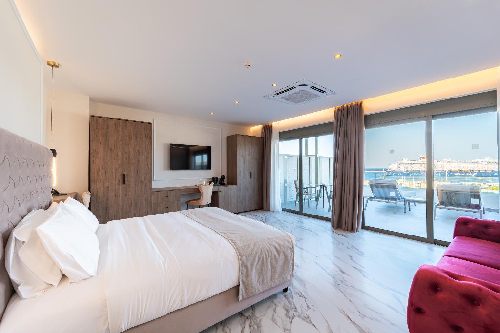 Philia Center Suites