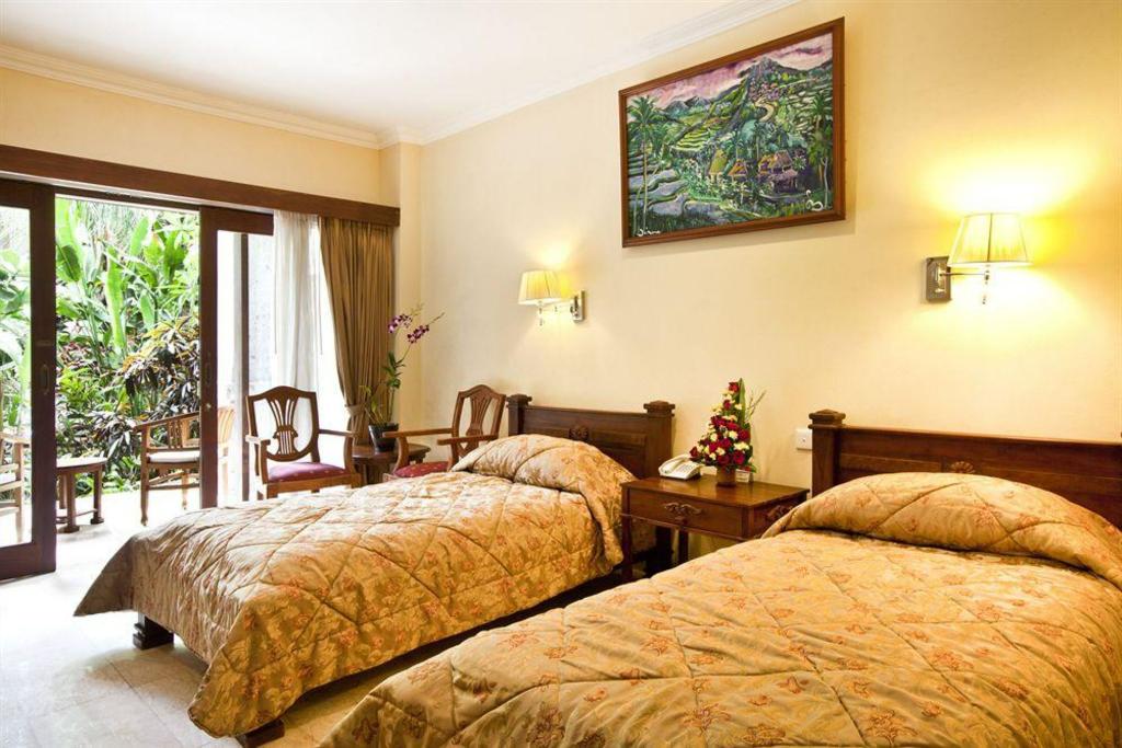 Hotel Kumala Pantai
