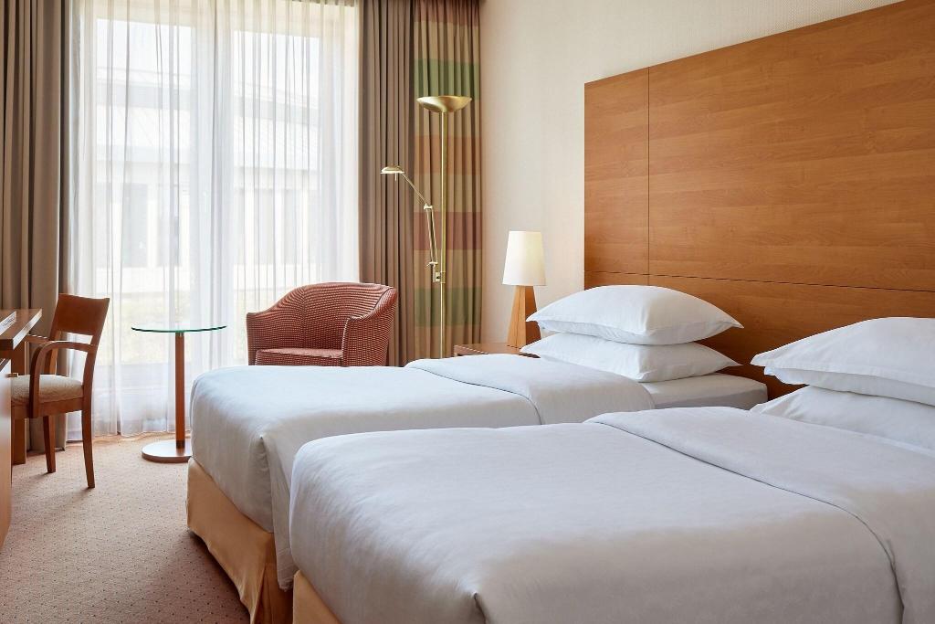 hotel-thumb