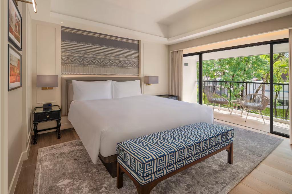 Kahavadi Chiang Rai, Curio Collection by Hilton