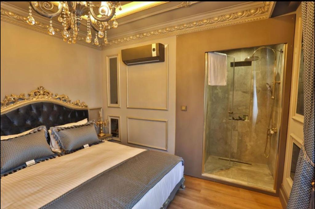 Real King Suite