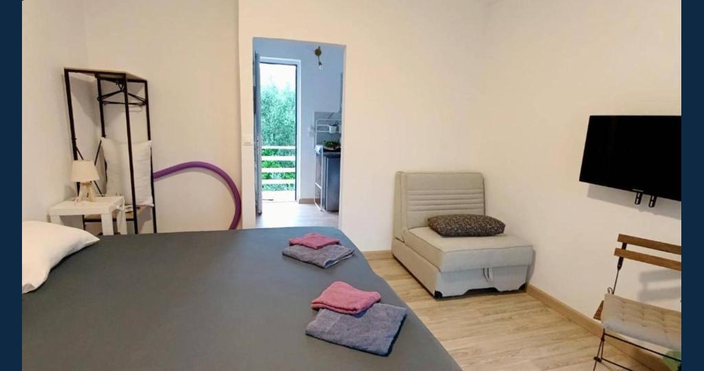Karavaki Apartments