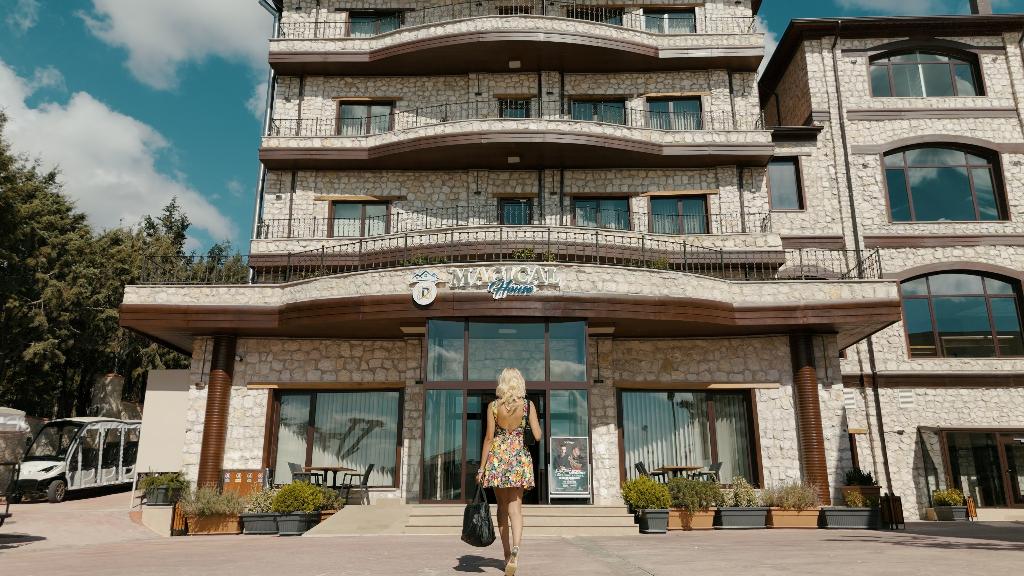 Magical House Hotel