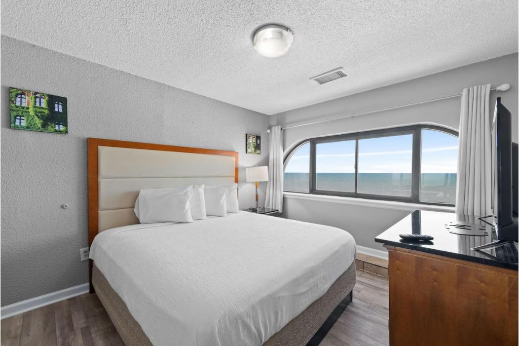 Capital O Sunset Waves Hotel Myrtle Beach