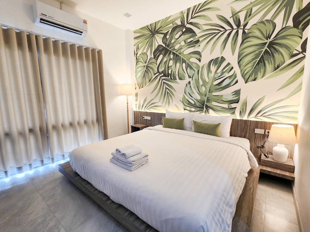 Tree Airport Hotel