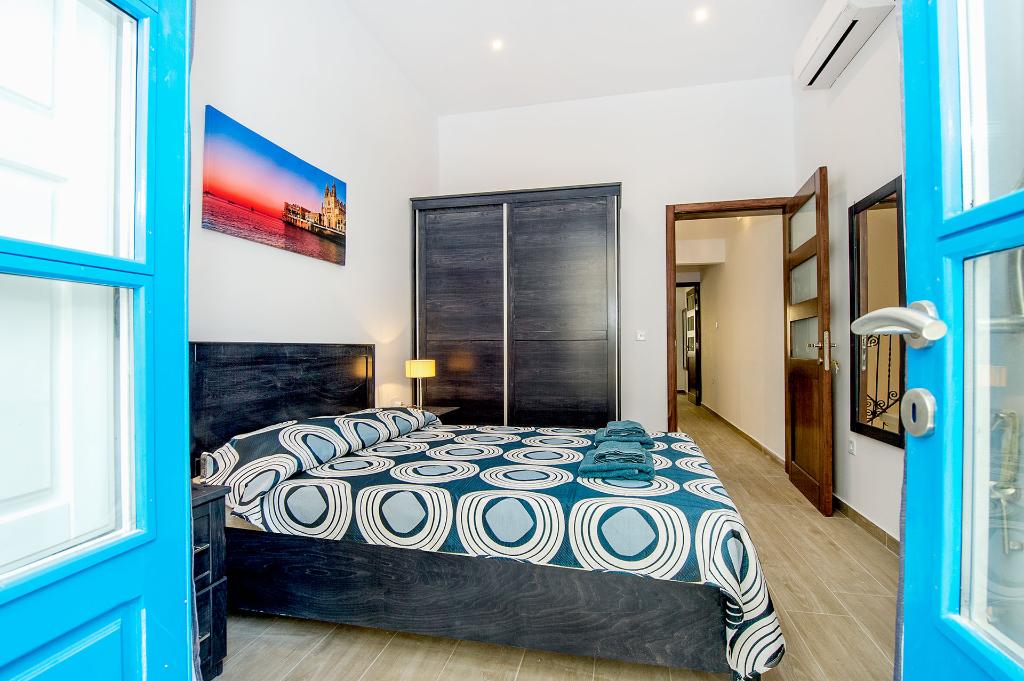 11Seabreeze House