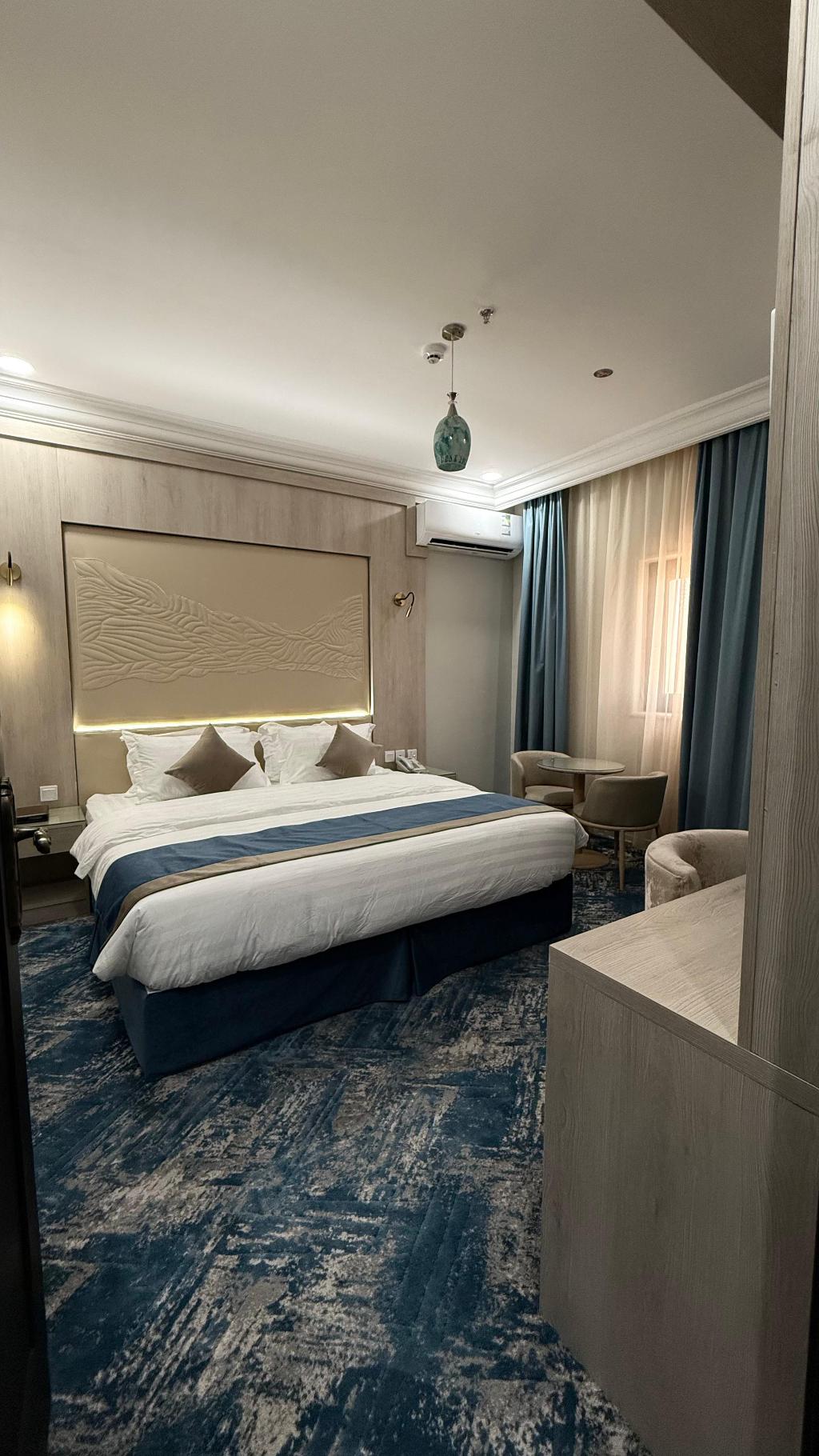 The High View Hotel