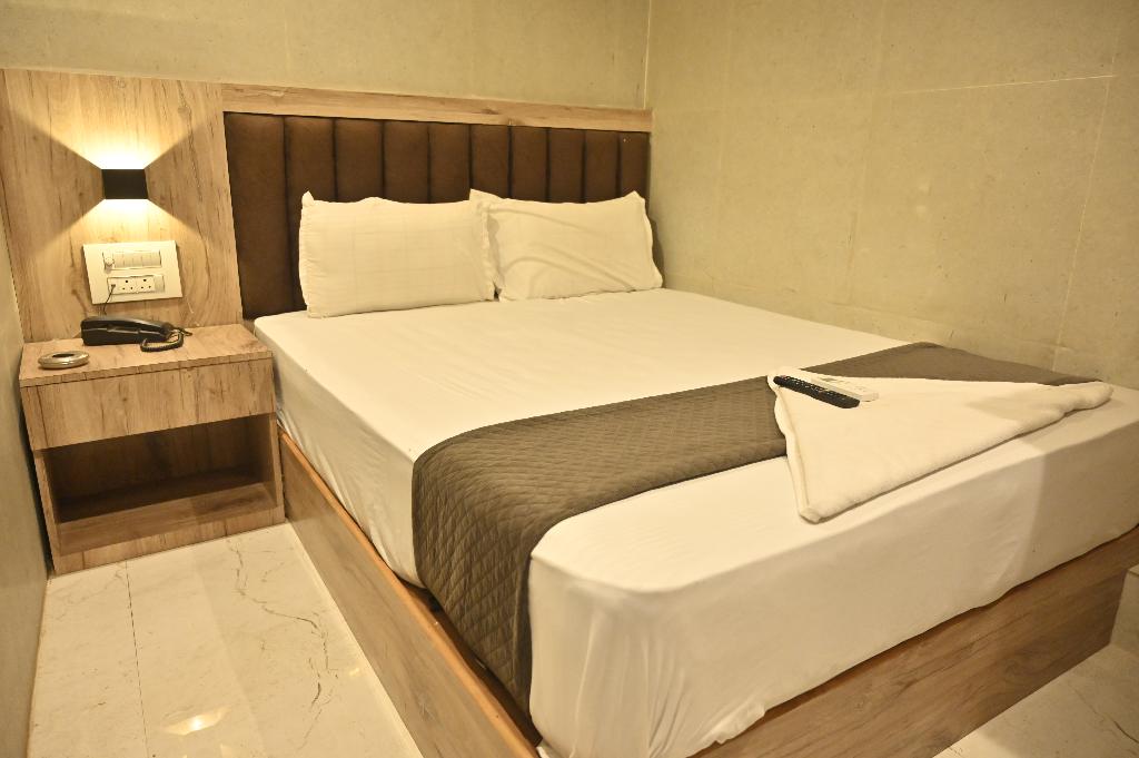 Hotel Royal Bkc