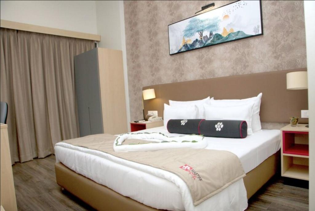 Mastiff Hotel Ankleshwar by OTHPL