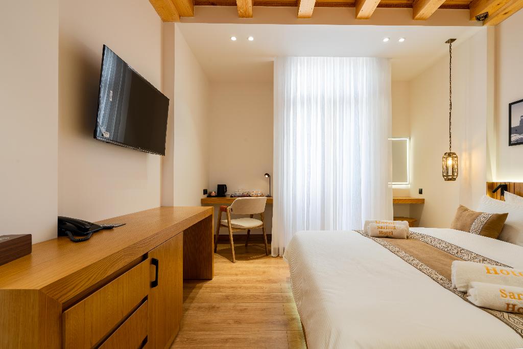 Hotel Sarhad