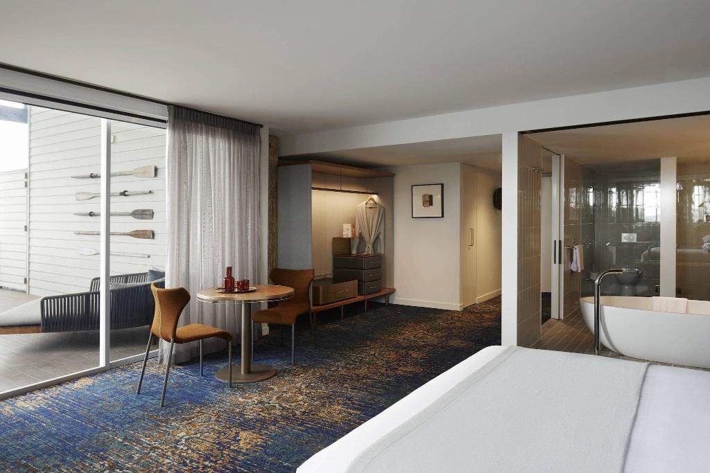 hotel-thumb